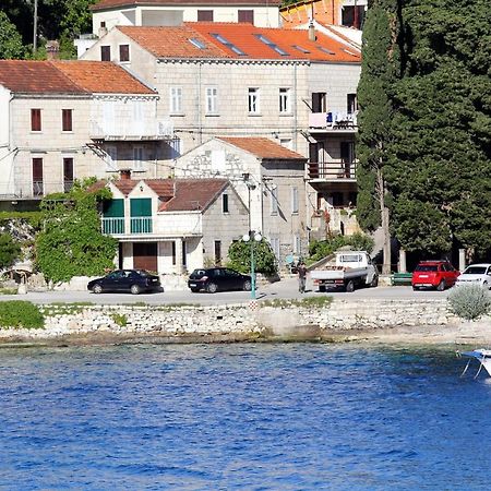 Apartments And Rooms By The Sea Racisce, Korcula - 4341 Eksteriør bilde
